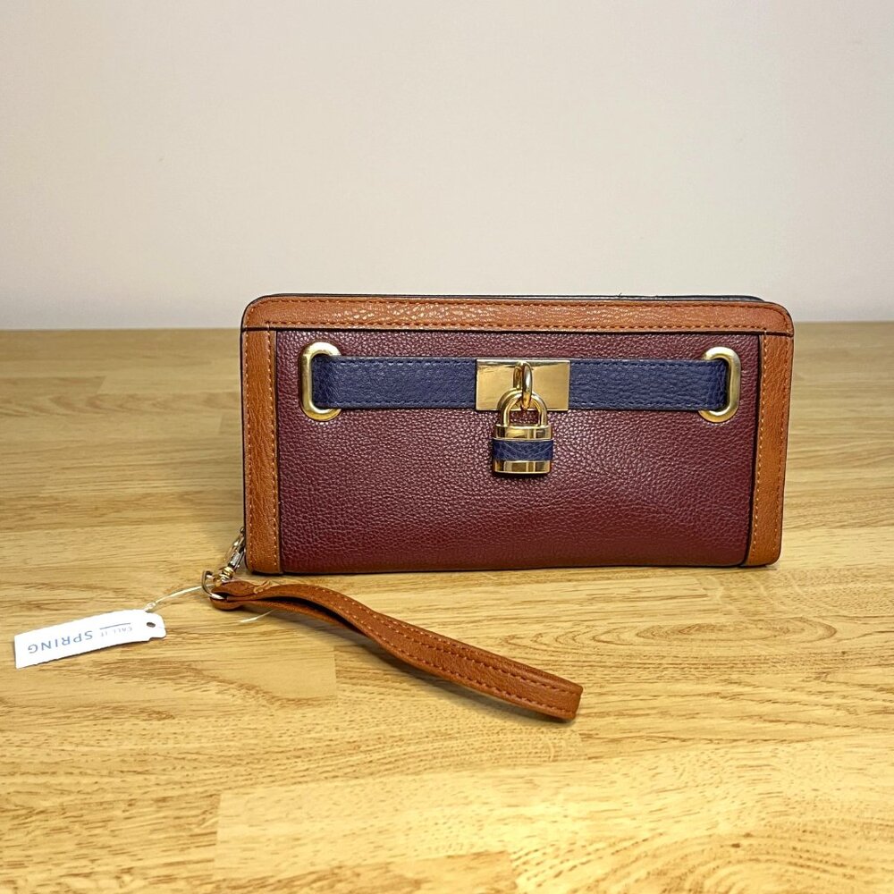 NWT Leather Wallet Zip around